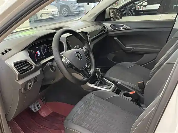 Volkswagen T-Cross 2023
