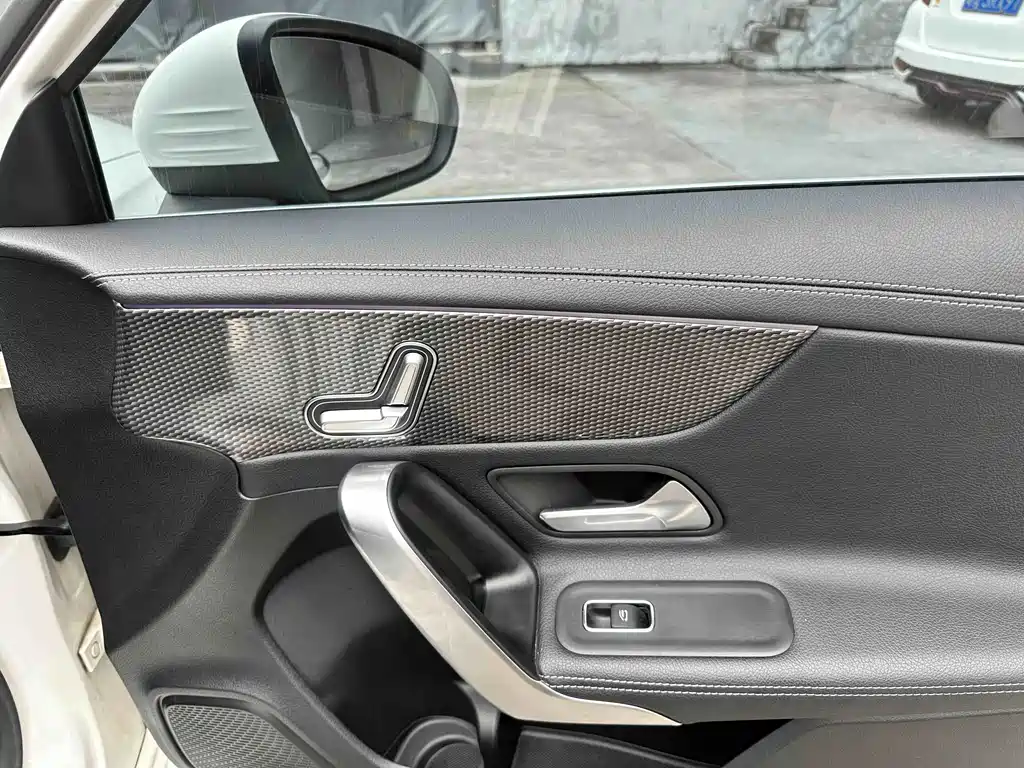 Mercedes-Benz A-Class 2020 — фото 14