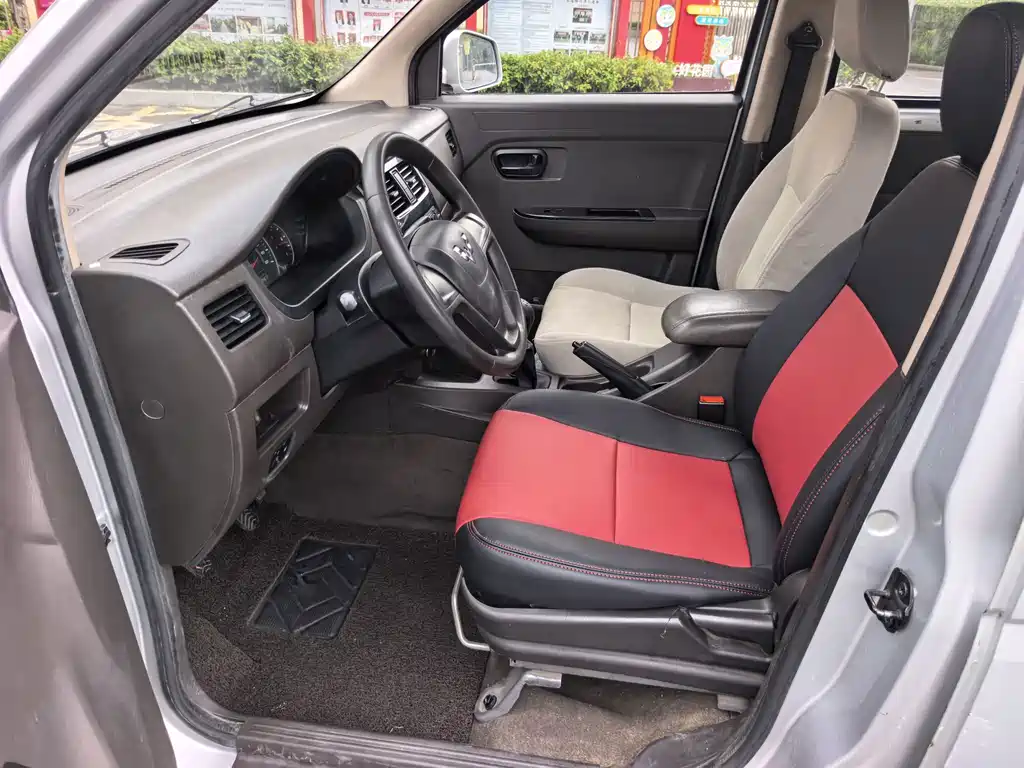 Wuling Rongguang V 2019 — фото 10