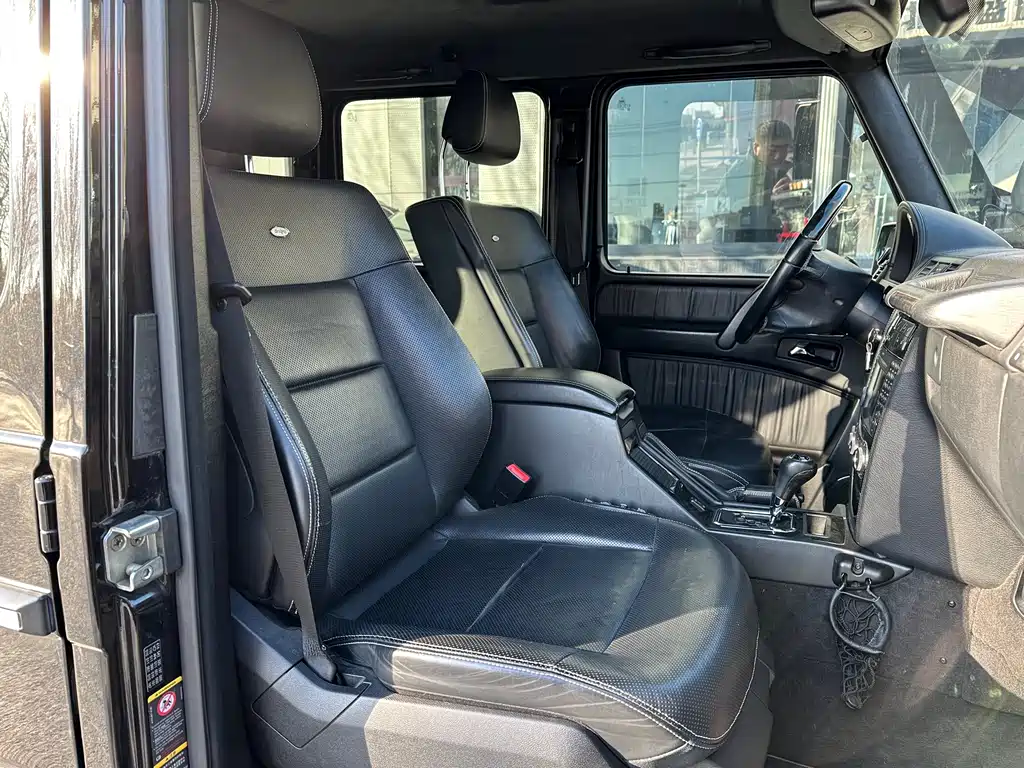 Mercedes-Benz G-Class AMG 2011 — фото 13