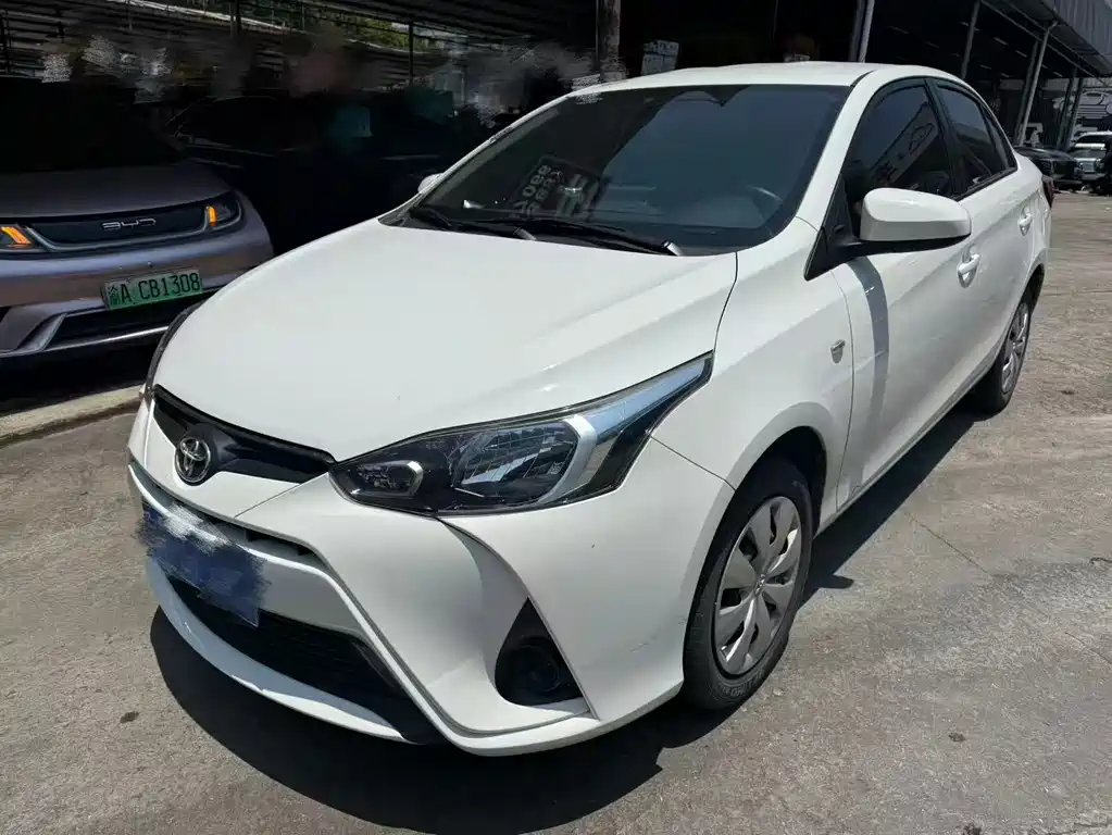 Toyota Yaris L 2020