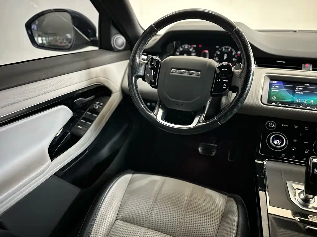 Land Rover Evoque 2020 — фото 11