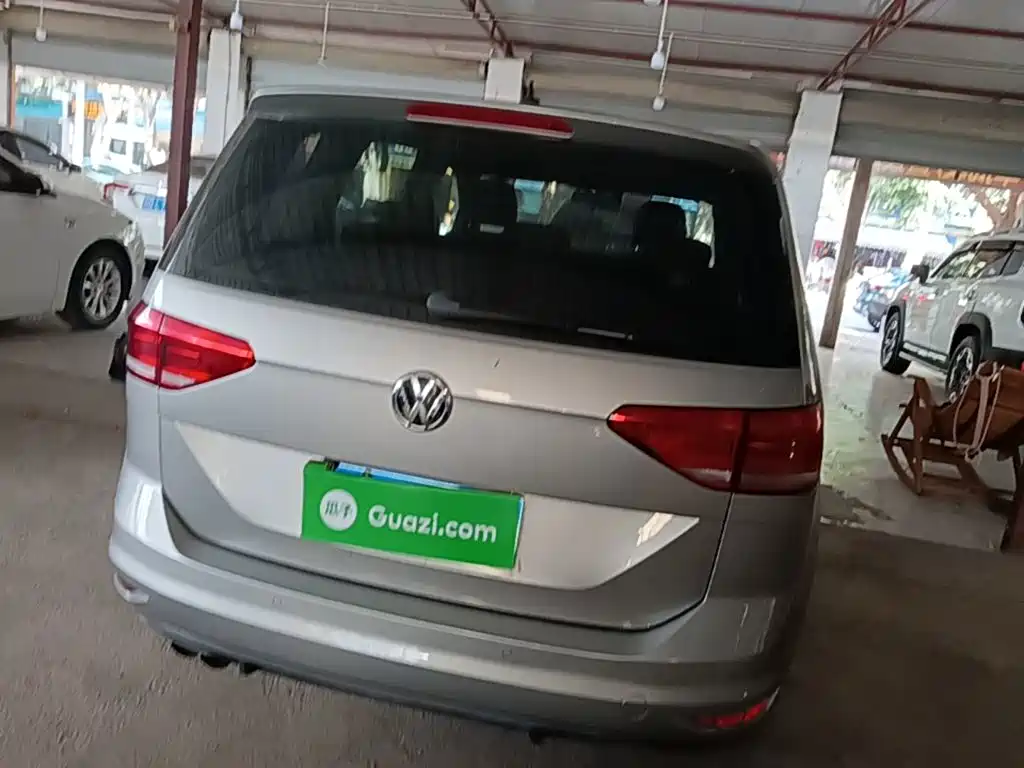 Volkswagen Touran 2016