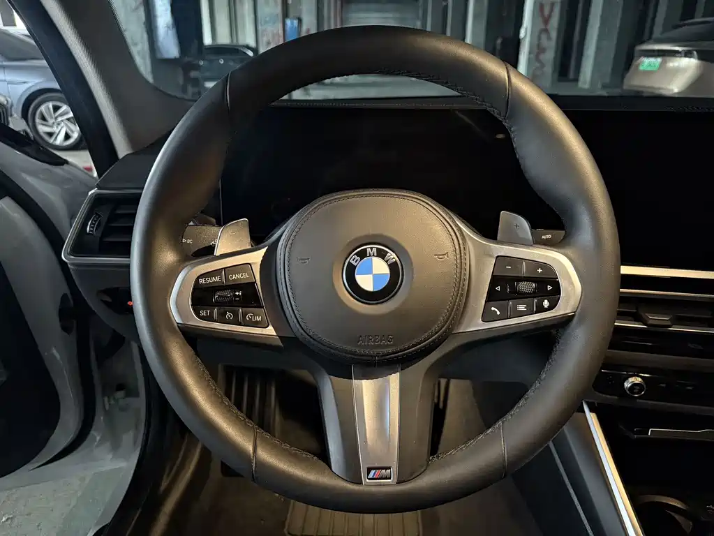 BMW 3 Series 2023 — фото 13