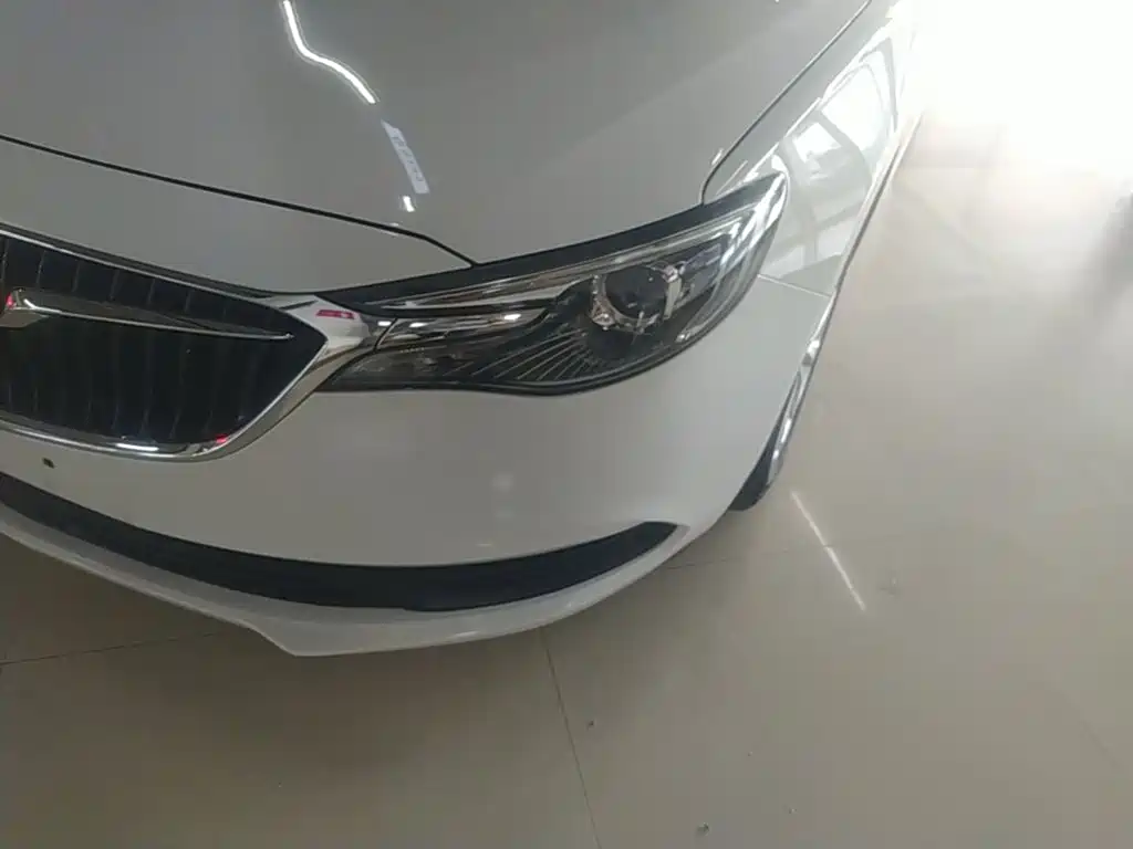 Buick Excelle 2019 — фото 24