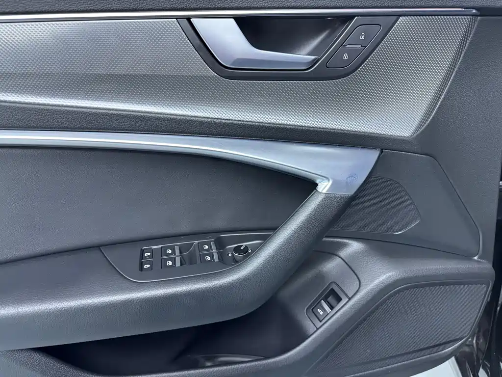 Audi A6L 2021