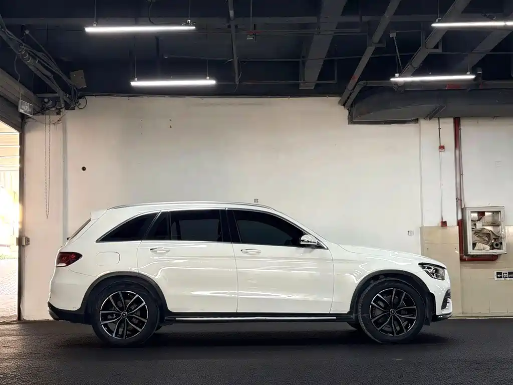 Mercedes-Benz GLC 2021 — фото 8