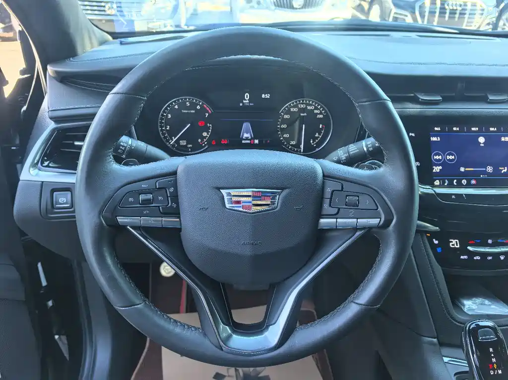 Cadillac XT6 2022 — фото 12
