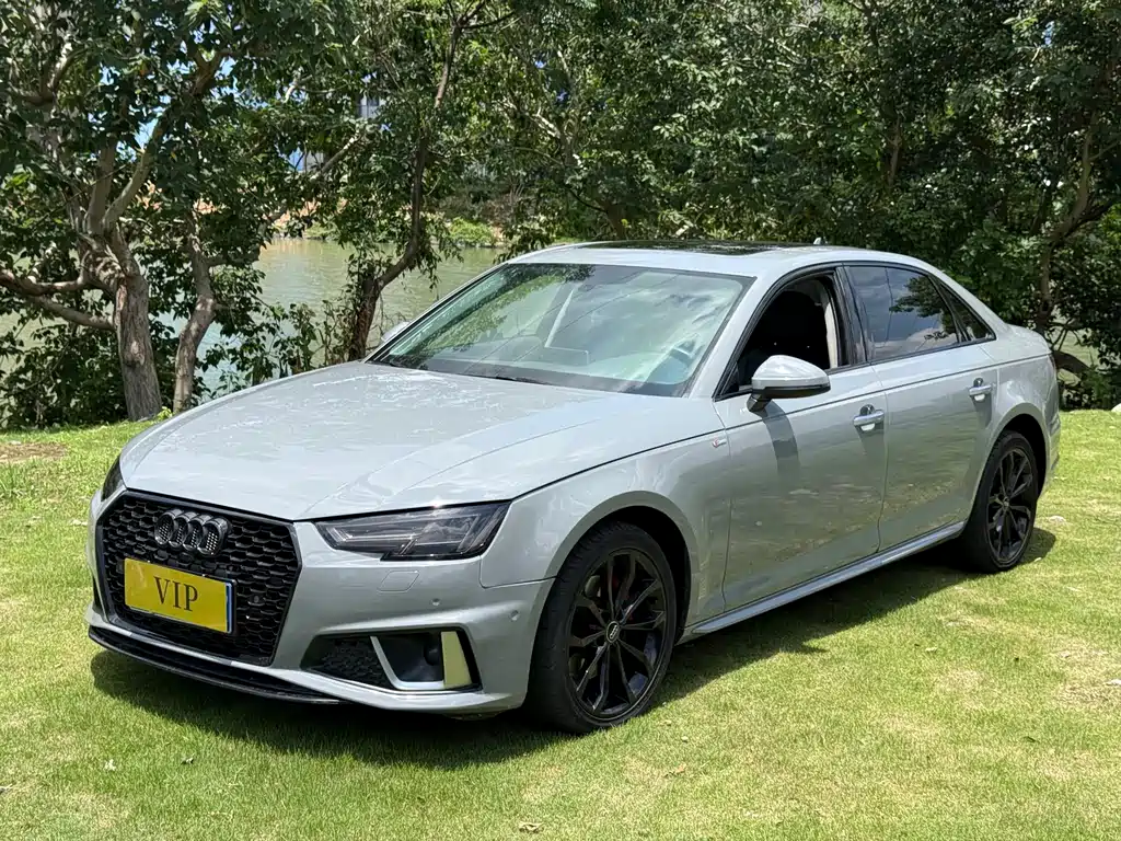 Audi A4L 2019