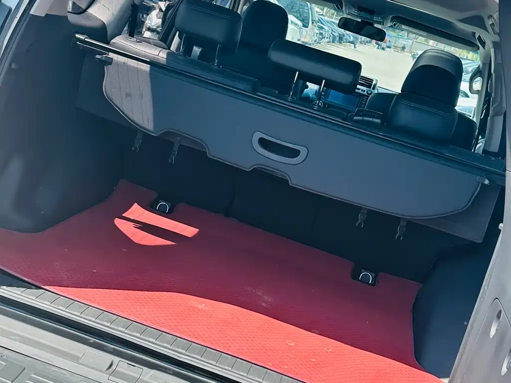 Toyota Prado 2017 — фото 27