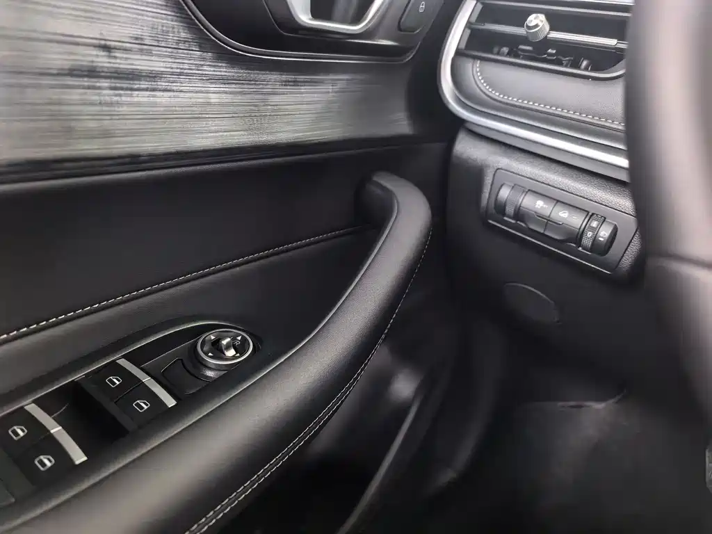 Chery Tiggo 5x 2025 — фото 13