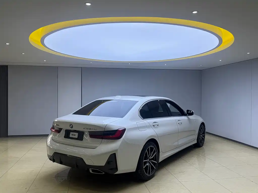 BMW 3 Series 2023