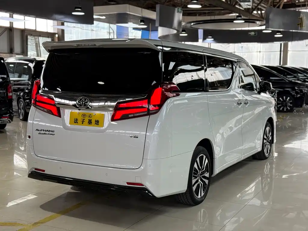 Toyota Alphard 2019 — фото 22