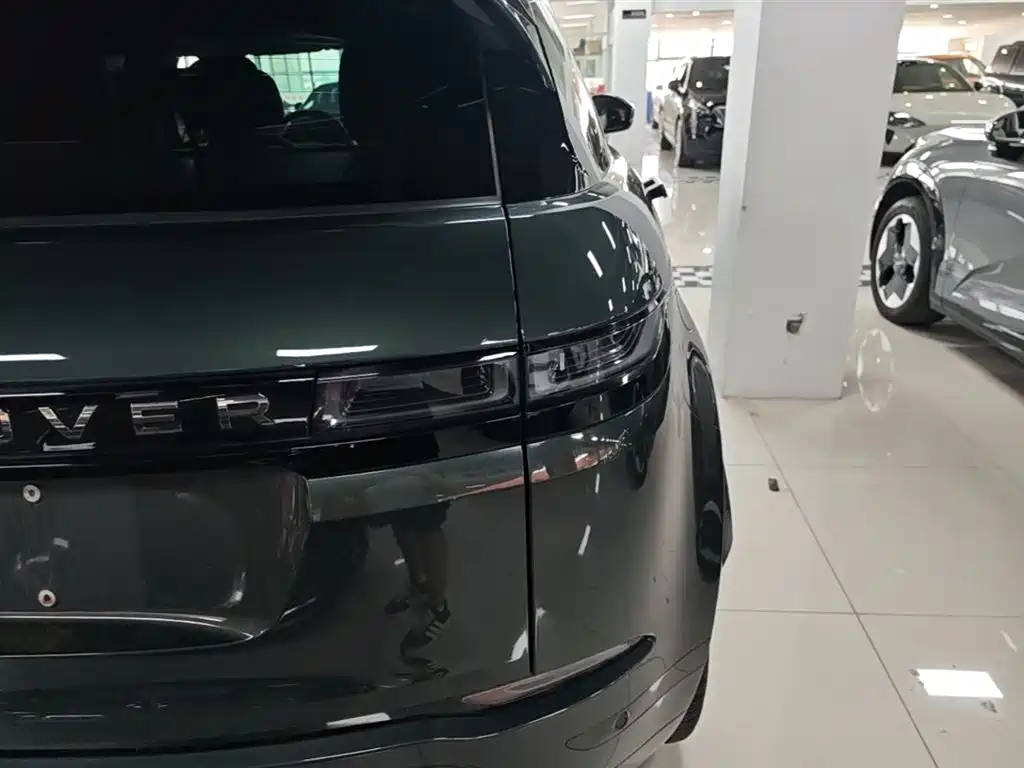 Land Rover Evoque 2022 — фото 8
