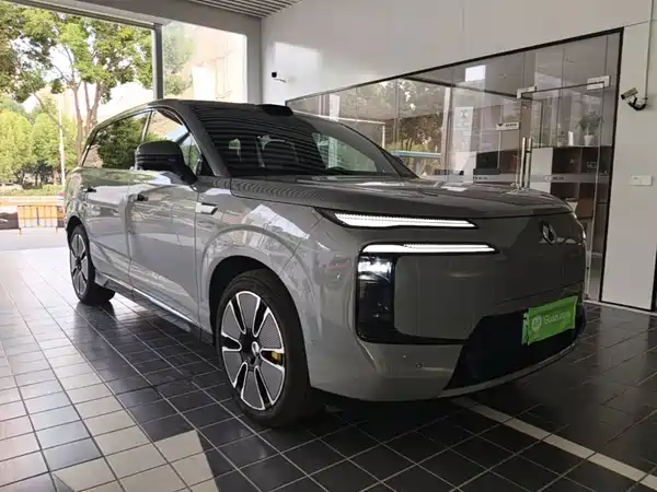 Denza N8L 2025