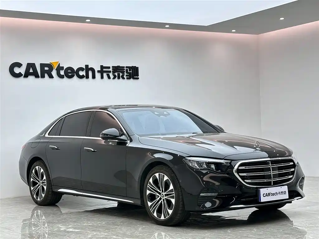 Mercedes-Benz E-Class 2025 — фото 6