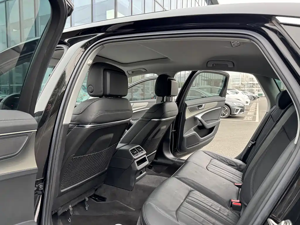 Audi A6L 2021