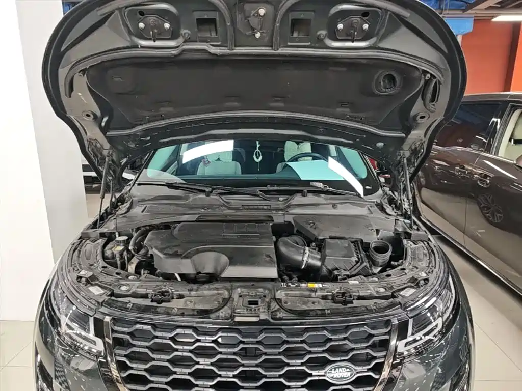 Land Rover Evoque 2022 — фото 20