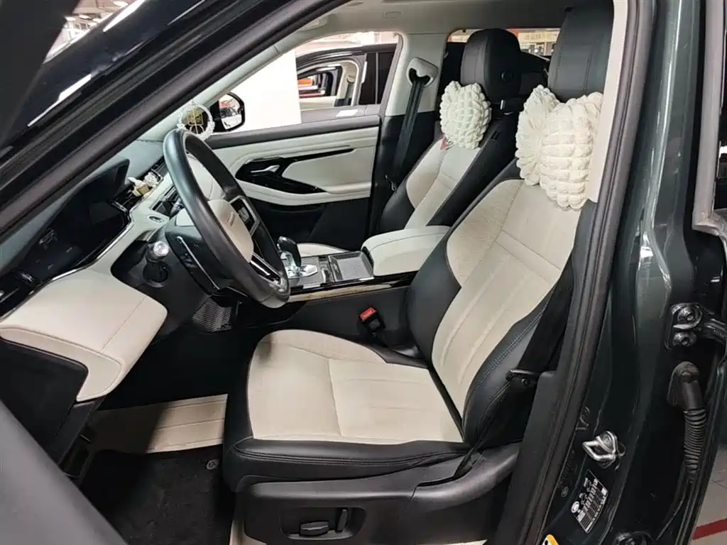 Land Rover Evoque 2022 — фото 15