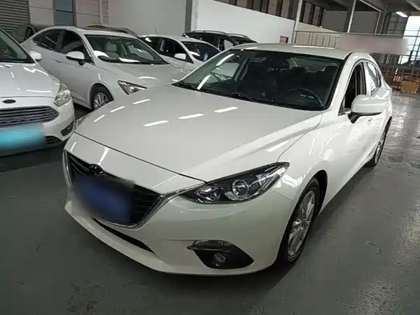 Mazda 3 Axela 2016