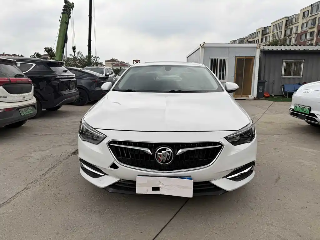 Buick Regal 2018 — фото 2