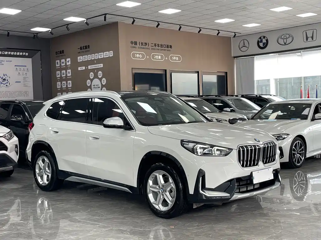 BMW X1 2023 — фото 3