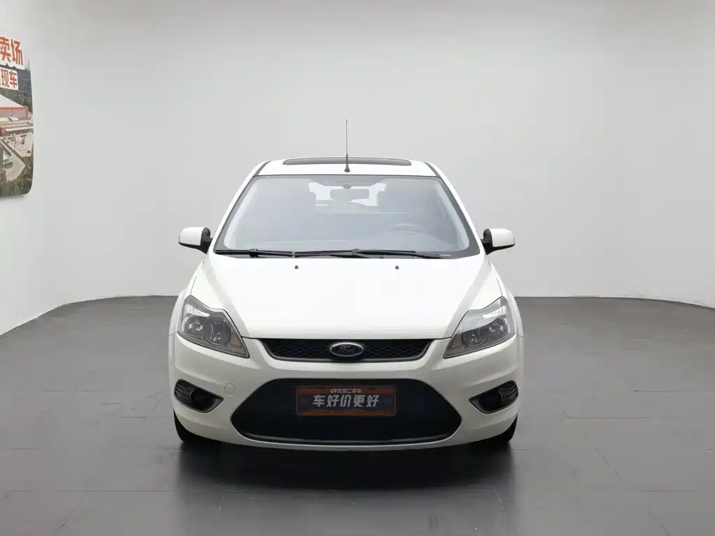 Ford Focus 2013 — фото 3