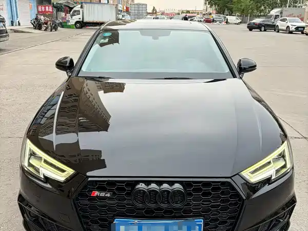 Audi A4L 2019