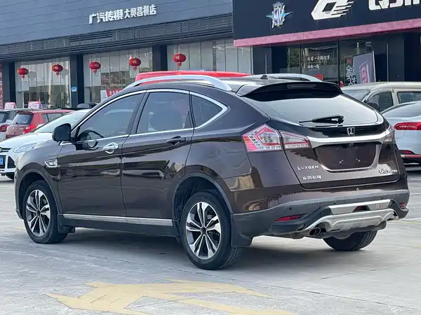 Luxgen You6 SUV 2015