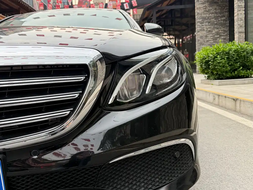 Mercedes-Benz E-Class 2020 — фото 12
