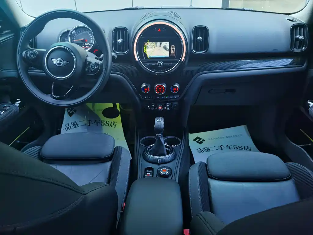 MINI Countryman 2017 — фото 10