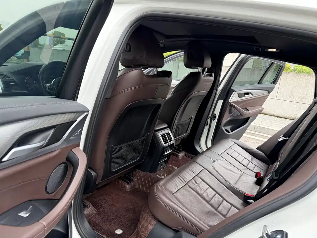 BMW X4 2020 — фото 10