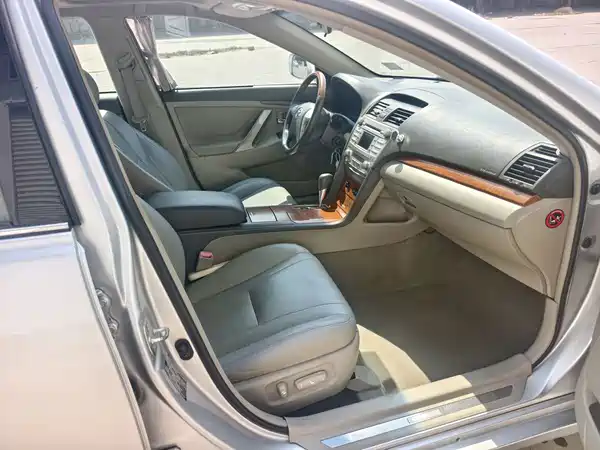 Toyota Camry 2011