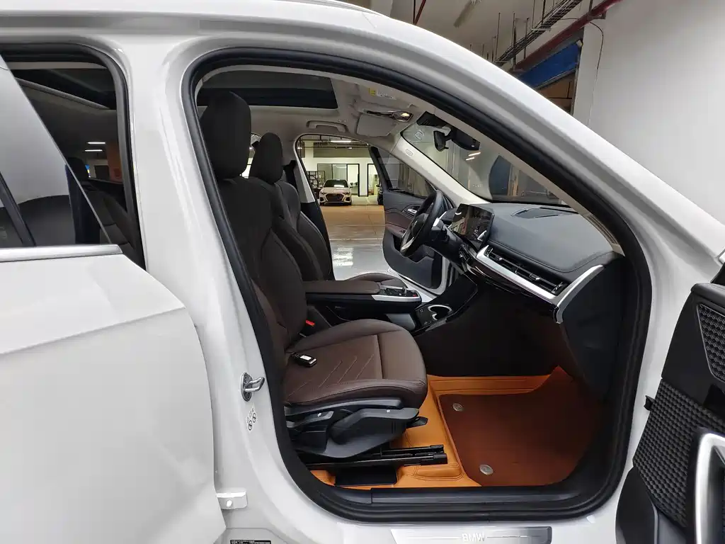 BMW X1 2023 — фото 12