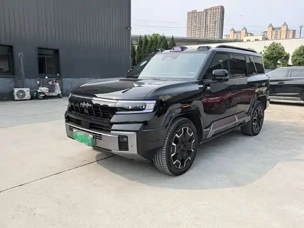 Fangchengbao Leopard 8 2025