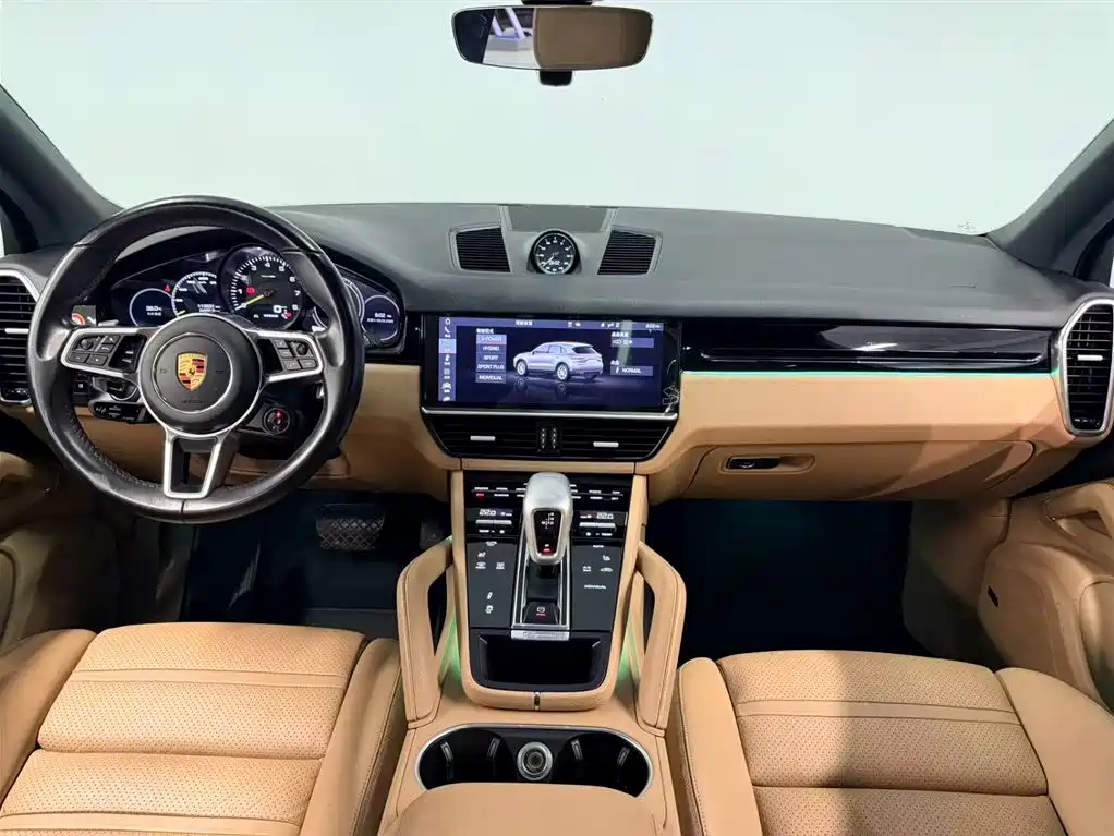 Porsche Cayenne Hybrid 2020 — фото 10
