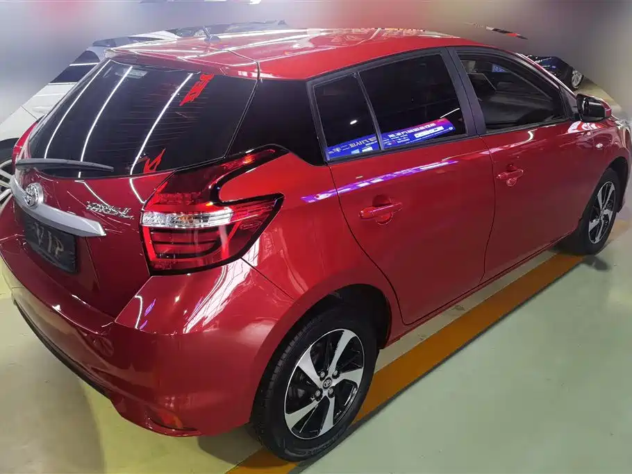 Toyota Yaris L 2019 — фото 3