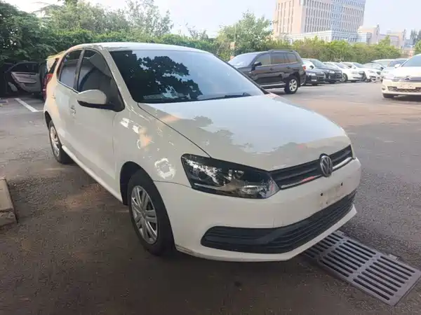 Volkswagen Polo 2015