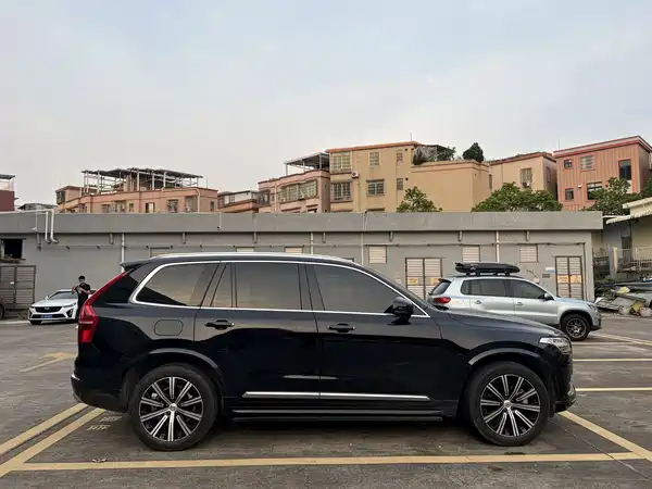Volvo XC90 2021