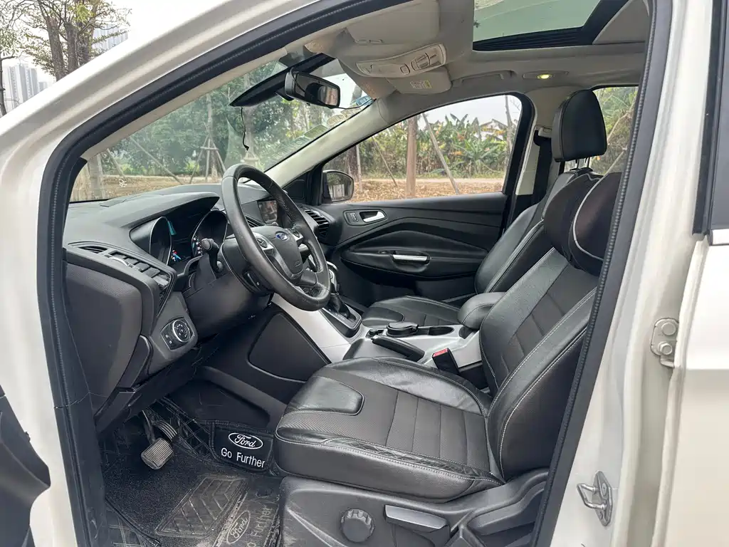 Ford Kuga 2016 — фото 4