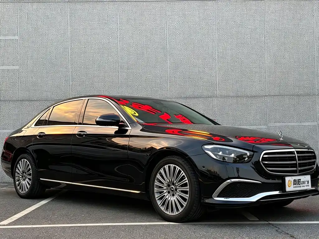 Mercedes-Benz E-Class 2023 — фото 3