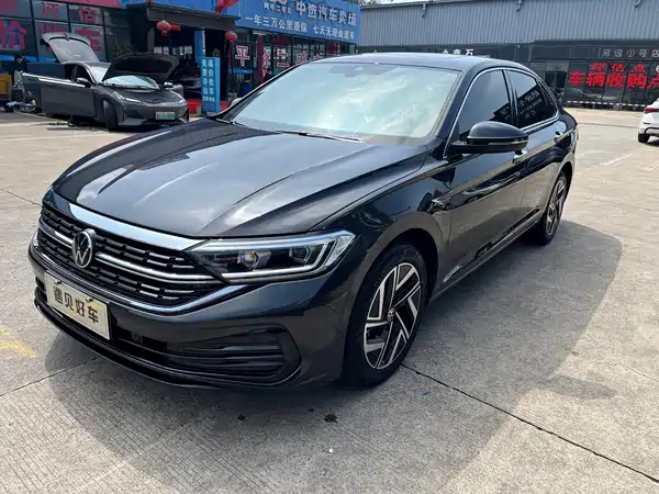 Volkswagen Sagitar 2025