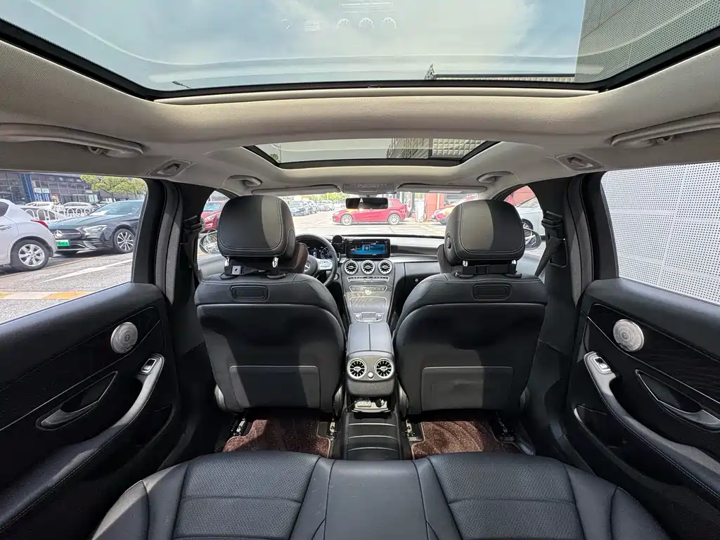 Mercedes-Benz C-Class 2020 — фото 14