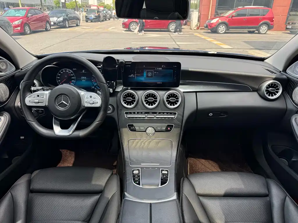 Mercedes-Benz C-Class 2020 — фото 20