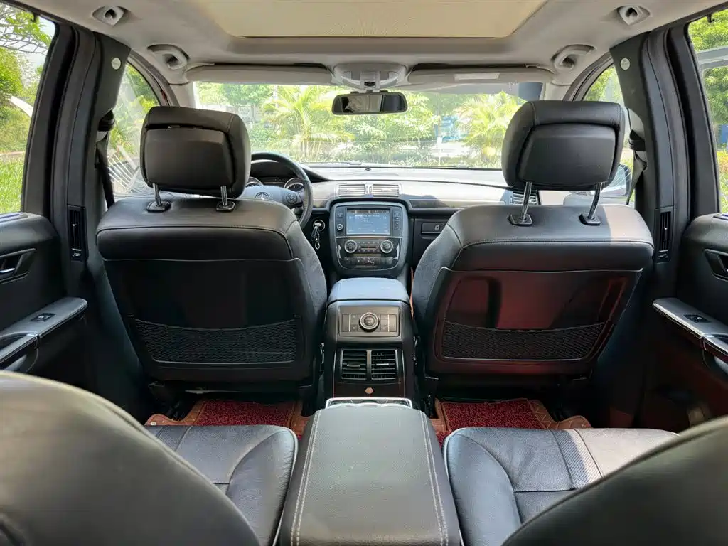 Mercedes-Benz R-Class 2015 — фото 32