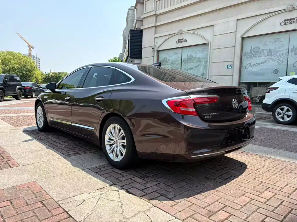 Buick LaCrosse 2017 — фото 12