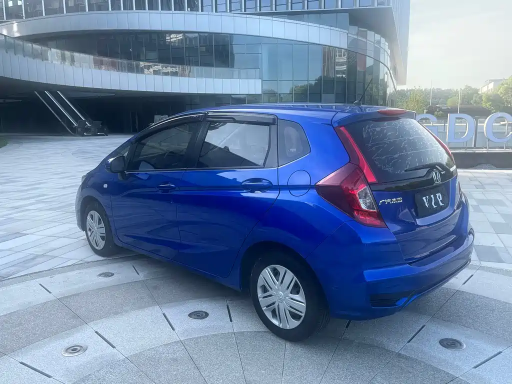 Honda Fit 2018 — фото 4