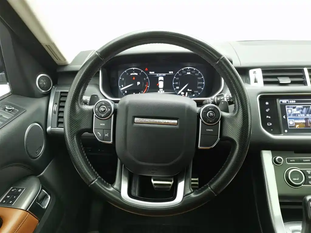 Land Rover Sport 2015 — фото 11