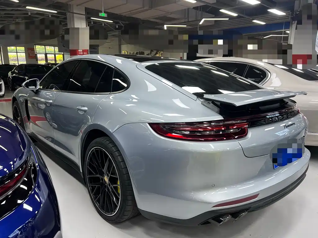 Porsche Panamera 2020 — фото 21