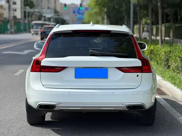 Volvo V90 2019